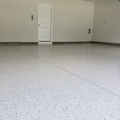 Concrete Color Basecoat 
Black Marble Flakes (medium Broadcast)