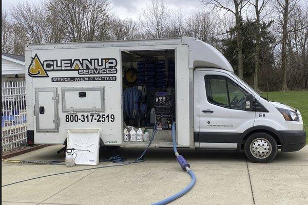 High power, truck mounted extractors to get the water and sewage out of your home fast.