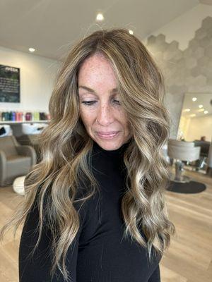 Dimensional Blonding. For a high impact but lived-in/ low maintenance look. This client comes in for maintenance every 3 to 4 months.