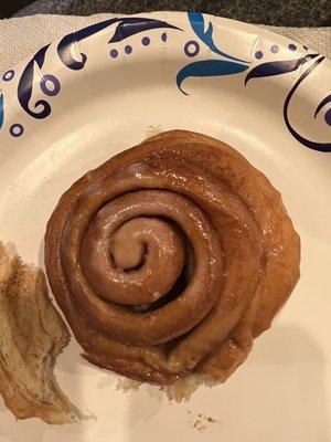 Jumbo cinnamon roll