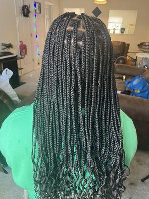 Medium knotless braids