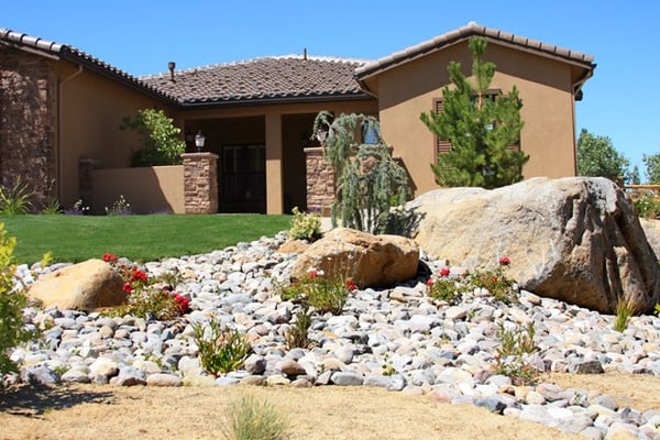 DesertScapes Lawn Care