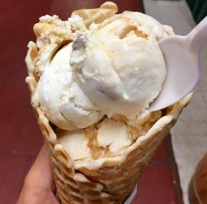 Bear Claw (vanilla, caramel, and cashews) in a fresh waffle cone... I declare it the best ice cream I've ever had in my life!