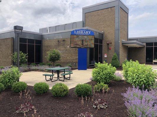 Community Library of the Shenango Valley