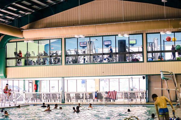 The 25-meter heated indoor pool boasts a diving board, and offers lap swimming as well as water aerobics.