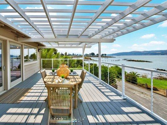 DesignRail® aluminum railing on Benicia, CA house deck, overlooking the Carquinez Strait