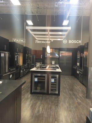 Pacific Sales Kitchen & Home at Best Buy Southwest Las Vegas