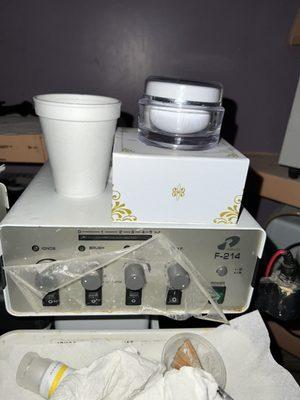 Microdermabrasion machine