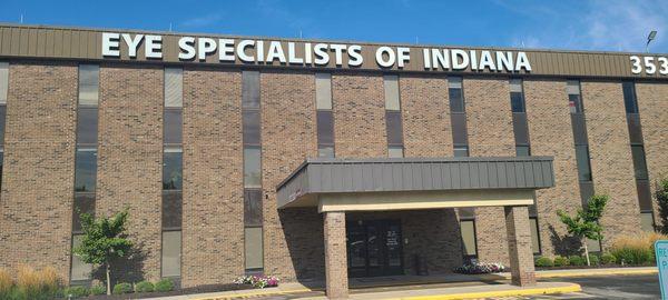 Exterior View of Eye Specialists of Indiana on S. Keystone Ave.