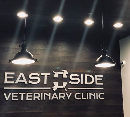 A second vet clinic/location of South Loop Animal Hospital (16th and Michigan Ave) serving the New East Side neighborhood.