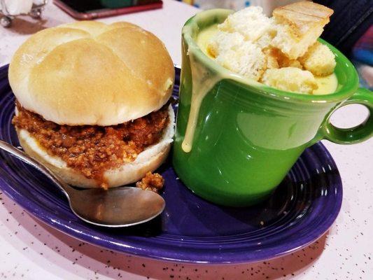 Sloppy Joe with Cheddar Broccoli