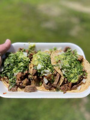 3 tacos de carne asada.