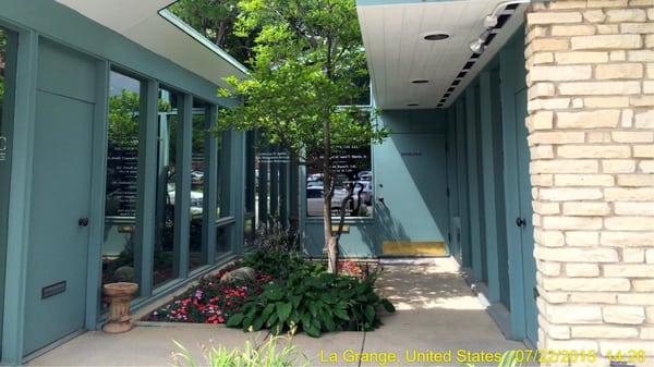 Beautiful open court entrance in LaGrange, IL