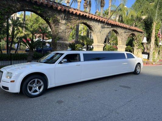 Monarch Limousines