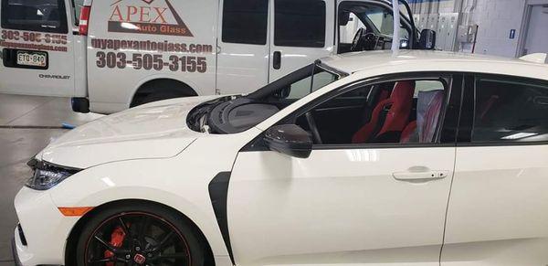 Installing an OEM glass on a Civic Type R