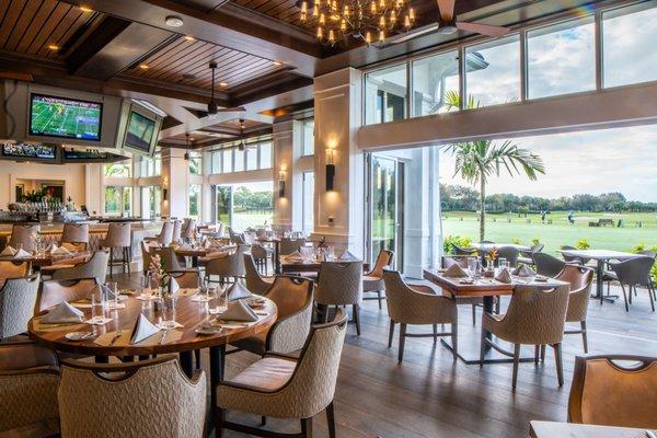 The Golfside Grill is a brand new open air, casual dining restaurant that seats over 260 members and guests.