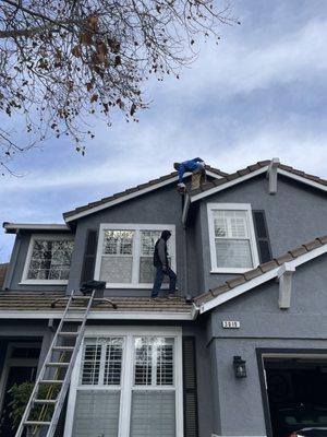 A + Window and Gutter Cleaning