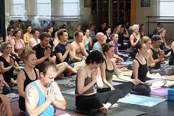 Annual Thanksgiving Day Yoga Benefit for Feeding America!