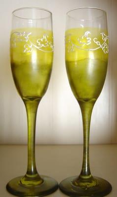 painted champagne glasses