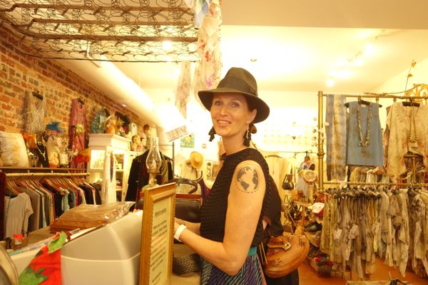 Metropolitan Vintage Fashion Tours