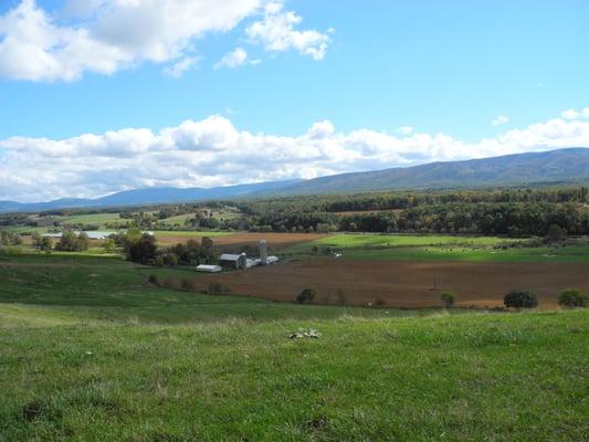 Shenandoah Valley, Virginia - Offering homes with beautiful views and farms with beautiful lands.