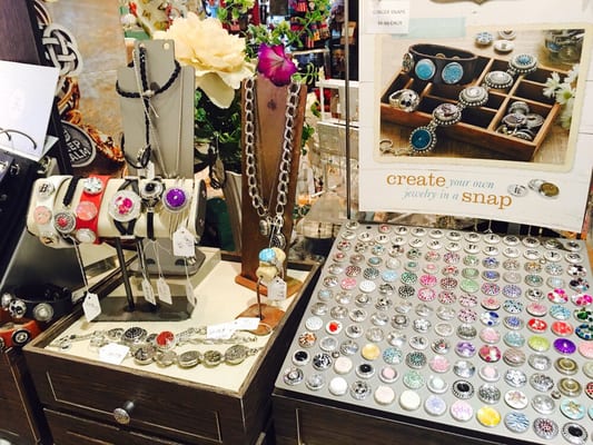 A large selection of ginger snaps jewelry is one reason we have jewelry for every style!