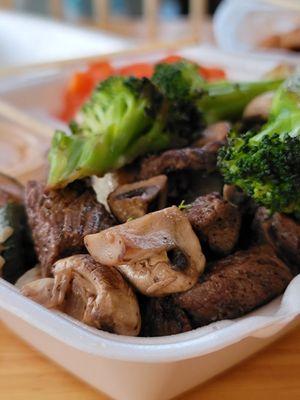 Hibachi Steak with fried rice and veggies