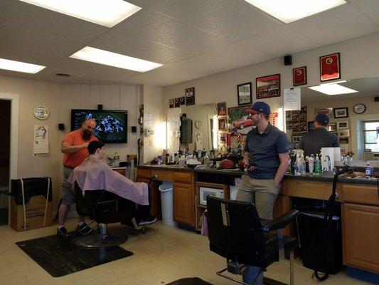 Dana's Barber Shop