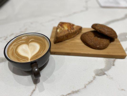 Hot Latte, Cherrystone, Cookies