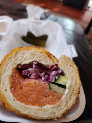 Generous portion on the smoked salmon, cream cheese has just the right amount of dill. Love it on an everything chimney!