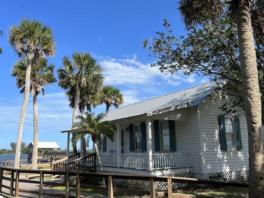 The grant historical house on a beautiful Saturday afternoon