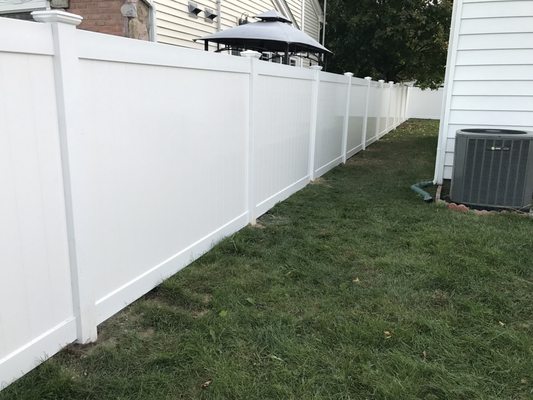 Bella fence company