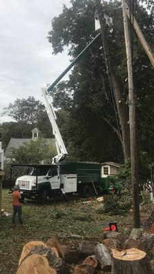 Bucket truck