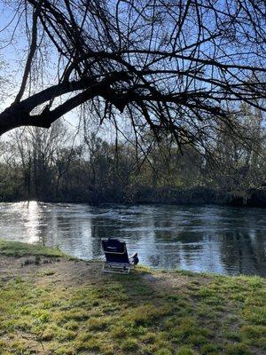 Tranquil Stanislaus River at edge of the campground.