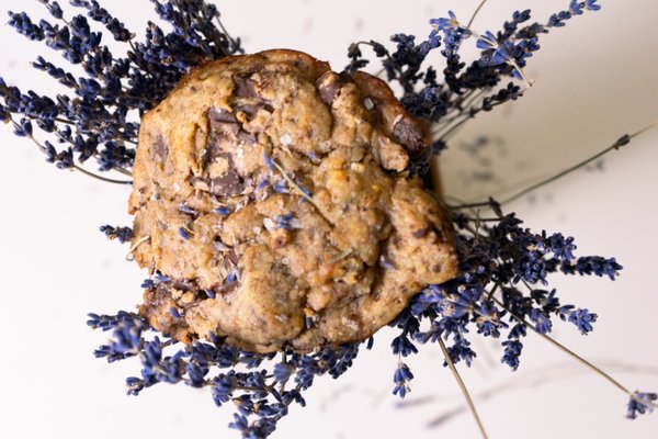 The Sienna -lavender chocolate chunk cookie