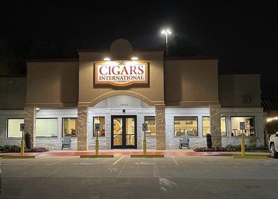 Outside Cigars International Conroe, Texas location.