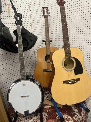 Used Guitars and Banjos