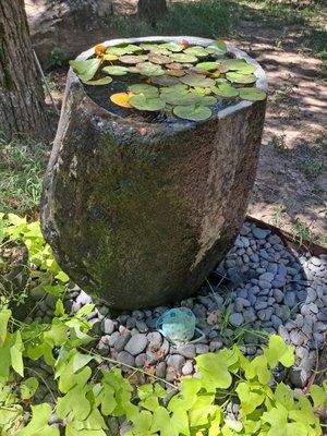 Basalt fountain