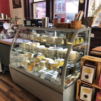 Mill City Cheesemongers at LCC offers a selection of artisan cheese from farms that prioritize sustainable agriculture and animal welfare.