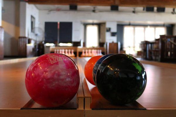 Island Bowling - Portable Bowling lanes! Rent our lanes or book your event at our location!