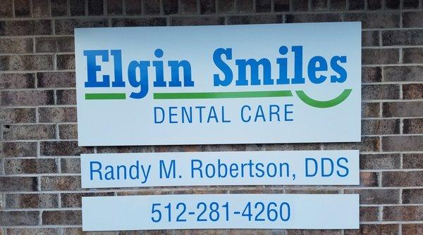 Elgin Smiles Dental Care 1309 North Avenue C Elgin, Texas 78621 512-281-4260