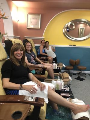 Having an AMAZING pedicure!!