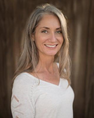 Acupuncturist Joni Stier. http://sacredrootsholistichealing.com/practitioners/dr-joni-stier/