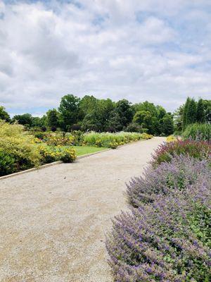 A walk through the WR Gardens delight the eyes, tickles the nose & nurtures the soul. It's worth the trip to take this walk. May 2020