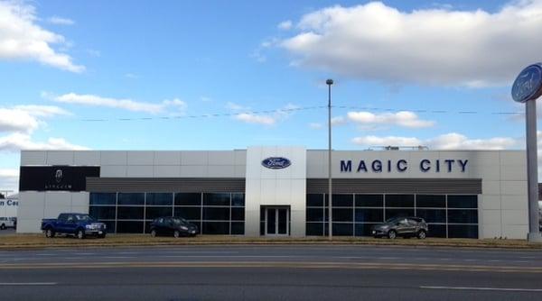 New Ford & Lincoln Showroom Across from the Roanoke Civic Center