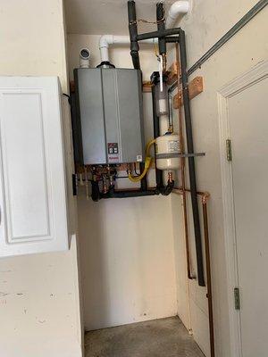 Installation of Rinnai Tankless Water Heater Installation in Fremont, CA