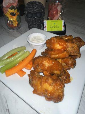 Chicken wings mango habanero