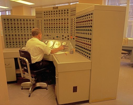 Computers didn't always have screens