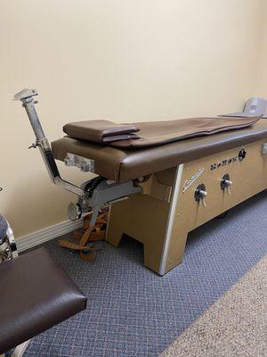 Traction Rolling Table for Cervical and Lumbar