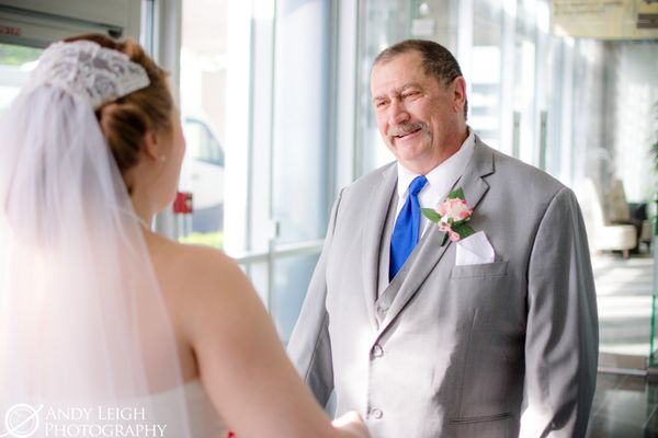 Evansville Event & Wedding DJ, Photo Booth, Photography